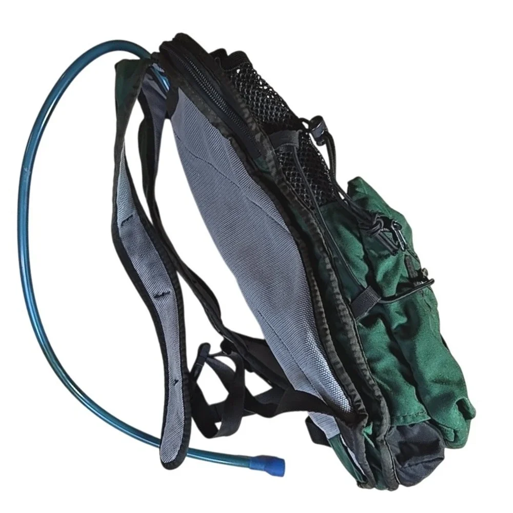 VTG CamelBak MULE Hydration Backpack Green 3L Reservoir 1990s Cycling Hiking USA